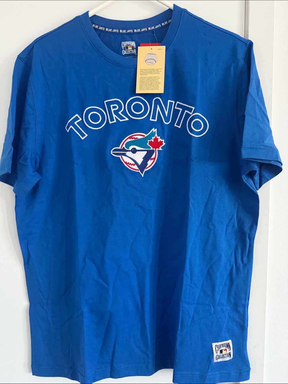 Toronto Blue Jays - Men's T-Shirt - Cooperstown Collection -Size M